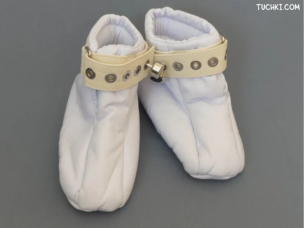 Пинетки / Бондажные ботинки